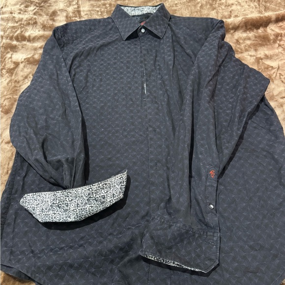 Robert Graham Black and White Patterned Shirt - Picture 3 of 9